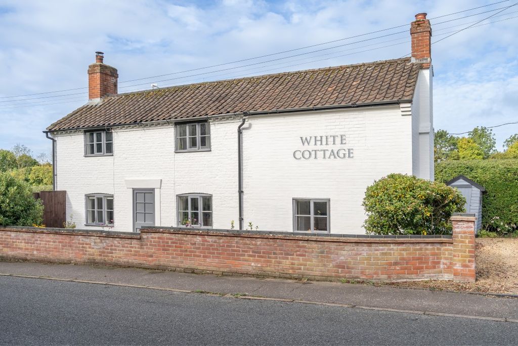 Property photo 1 of 27