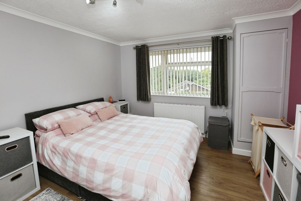 Property photo 3 of 17 Photo