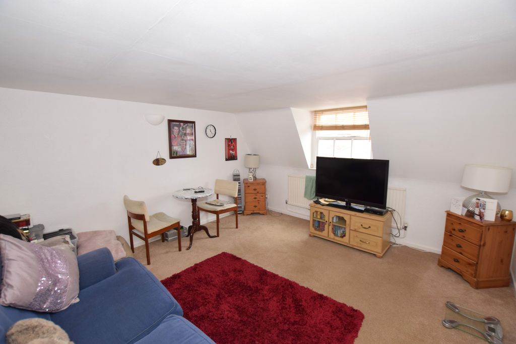 Property photo 2 of 10 Photo 2