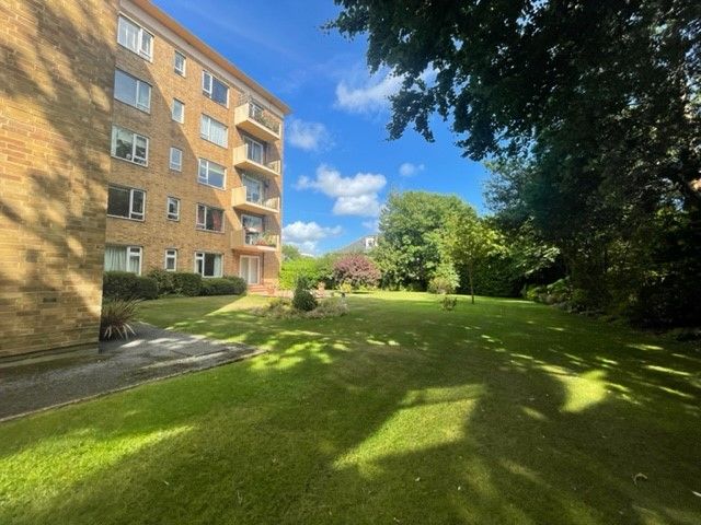 Property photo 2 of 13