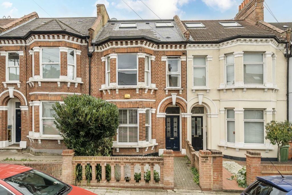 Property photo 1 of 12