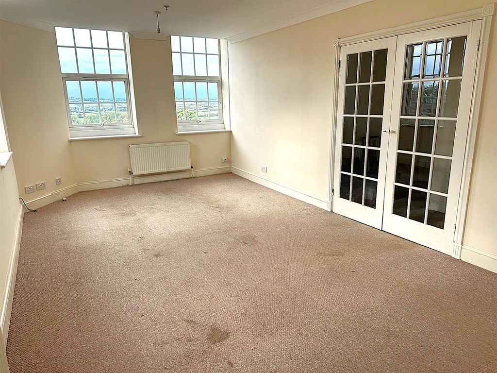 Property photo 3 of 20 8cd9947F.Jpg