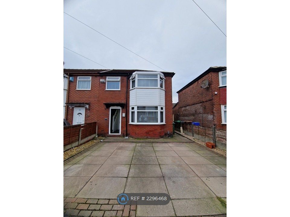 Property photo 2 of 24