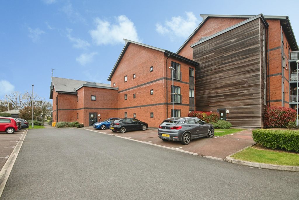 Property photo 2 of 15