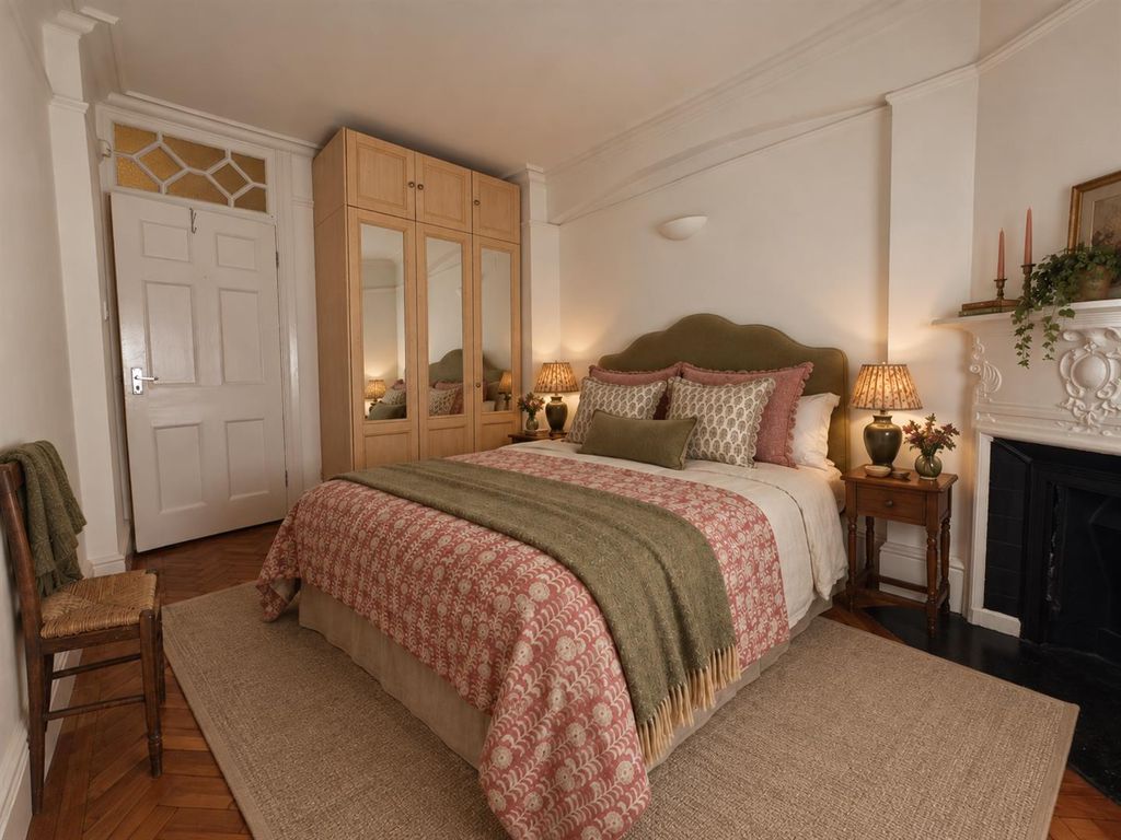 Property photo 3 of 12 B7B5B757-27A2-4d27-882d-E7F82A40d5d6.Png