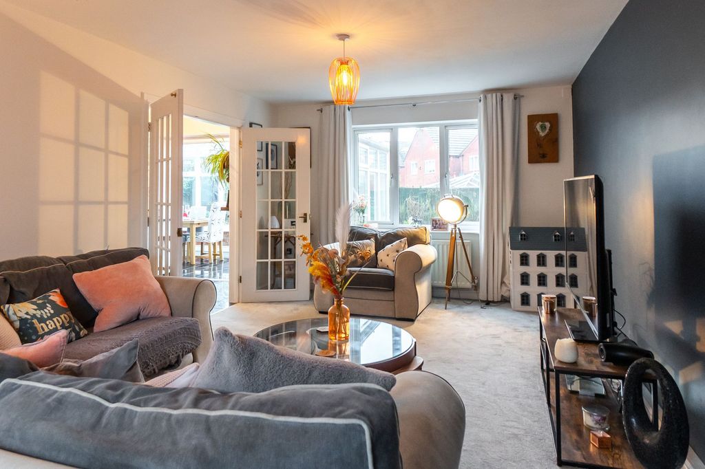 Property photo 2 of 47