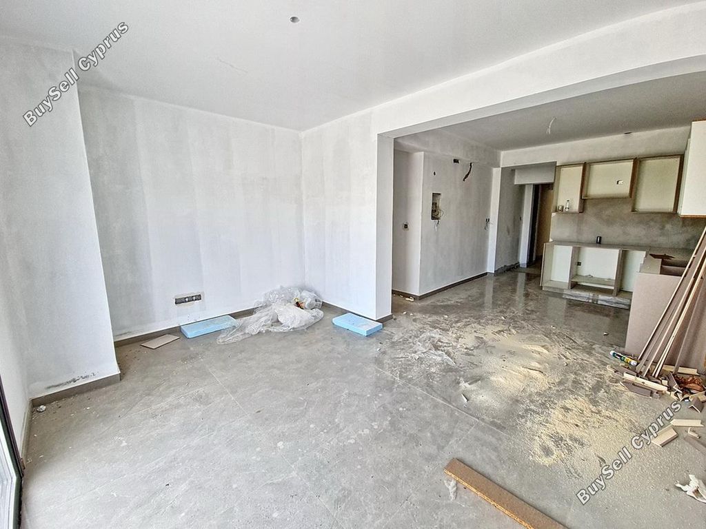 Property photo 3 of 28