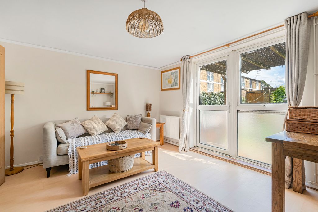 Property photo 3 of 16 2258253