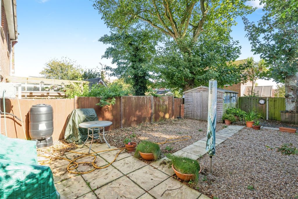 Property photo 2 of 14