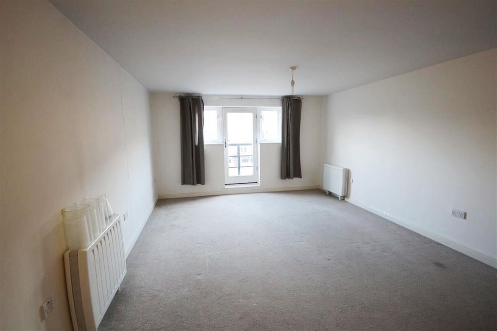 Property photo 3 of 10 Reception Room