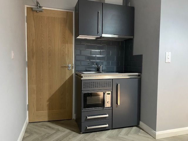 Property photo 2 of 4 4863911