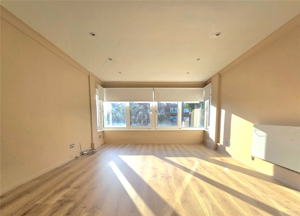 Property photo 2 of 14 Picture No. 25