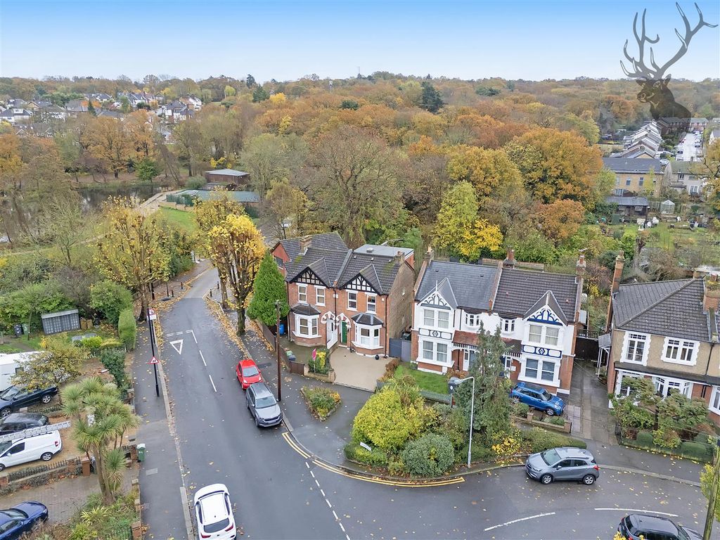 Property photo 2 of 22