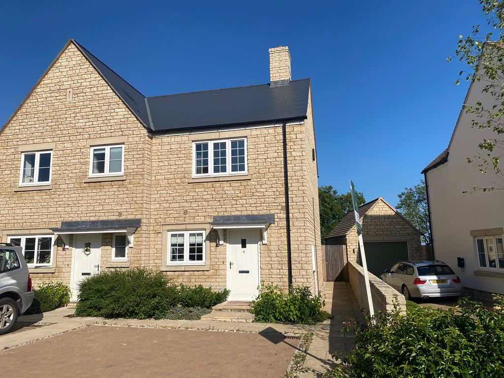 Property photo 1 of 11 View