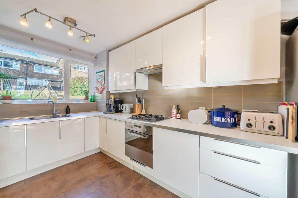 Property photo 3 of 19 Picture No. 16