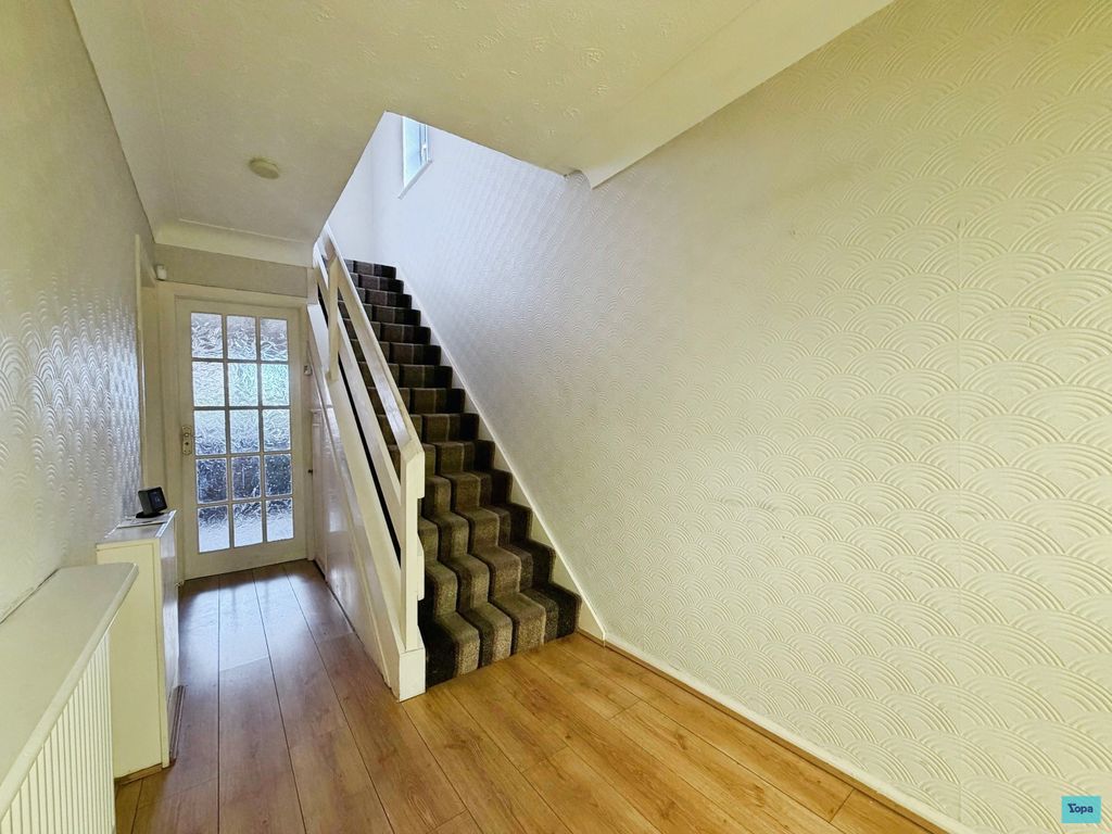 Property photo 3 of 17 1