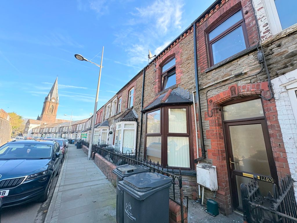 Property photo 2 of 11