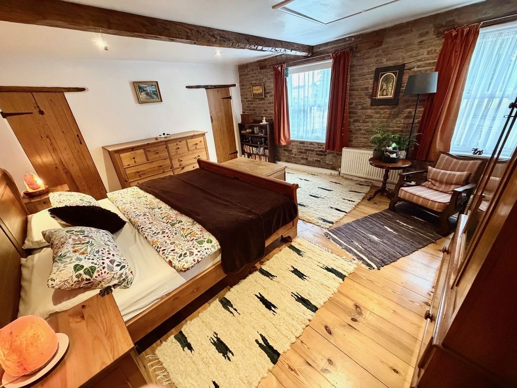 Property photo 3 of 30 Pbox-Img.Jpg
