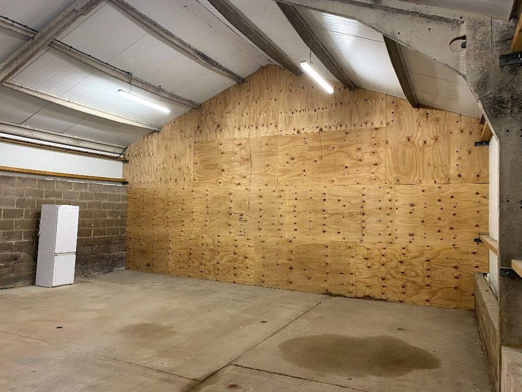 Property photo 2 of 3 Picture No. 02