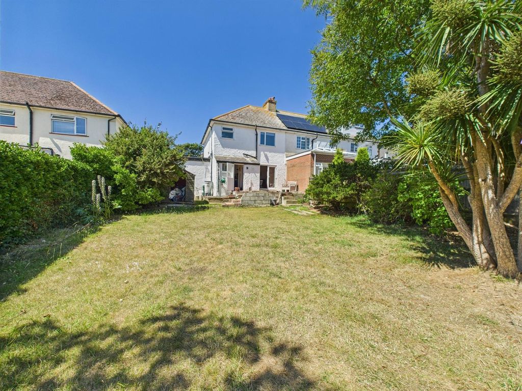 Property photo 3 of 15