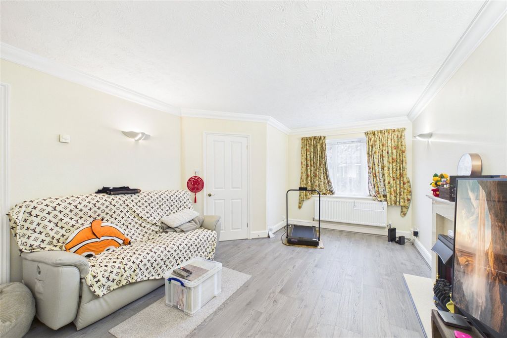 Property photo 3 of 12 Picture No. 19