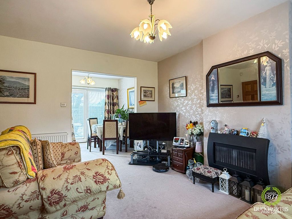 Property photo 2 of 23