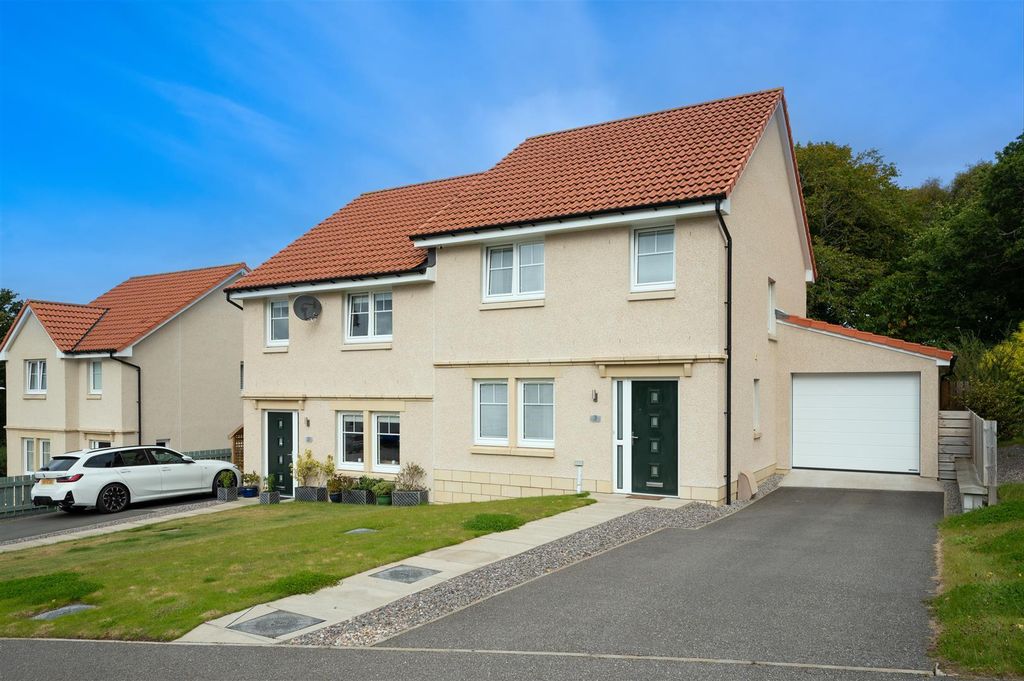 Property photo 1 of 16 Lily Bank 2.Jpg