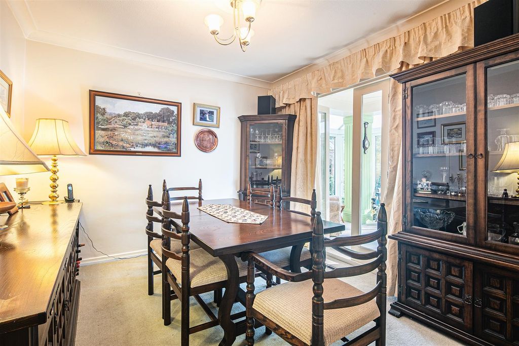 Property photo 3 of 24 Dining Room