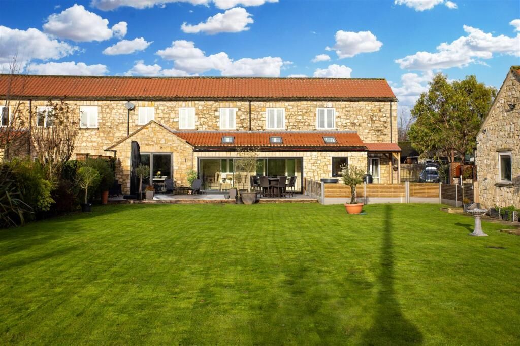 Property photo 1 of 37