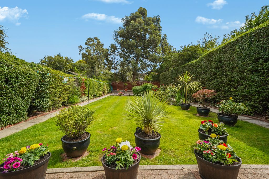 Property photo 3 of 36