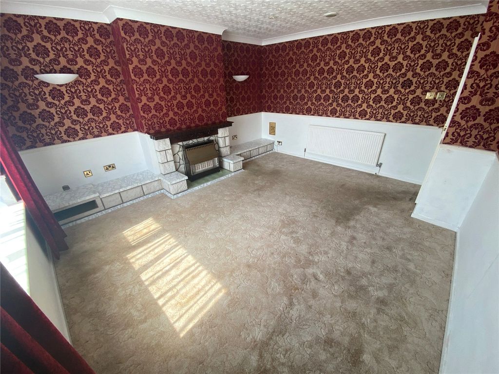 Property photo 3 of 25 Picture No. 07