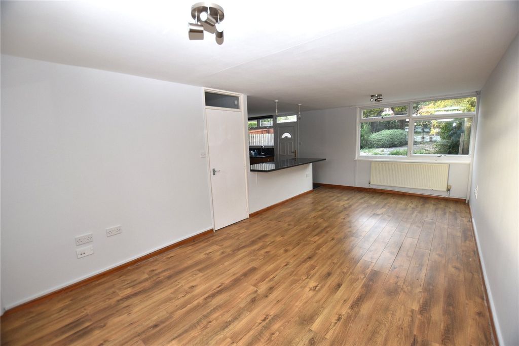 Property photo 2 of 11 Picture No. 02