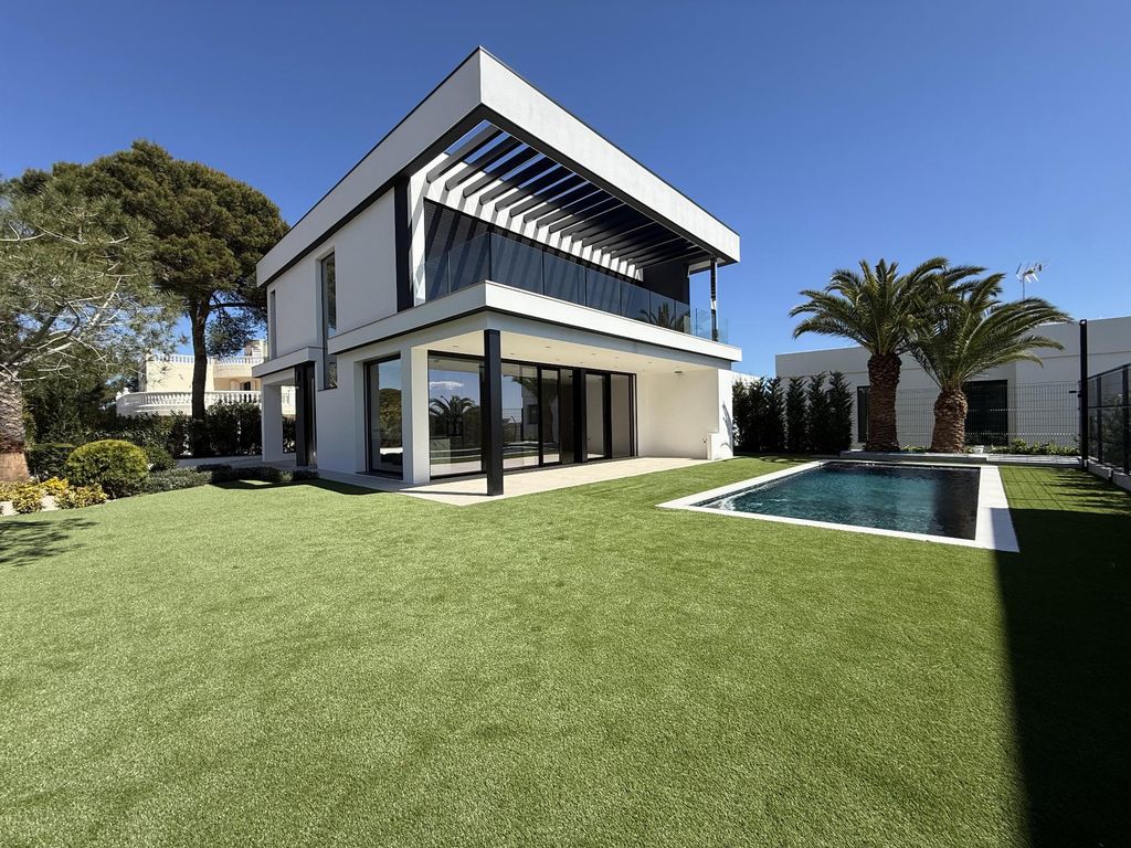 Property photo 1 of 33