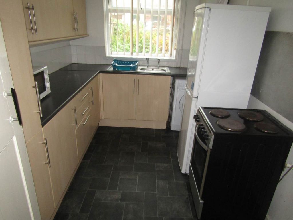 Property photo 3 of 9 2