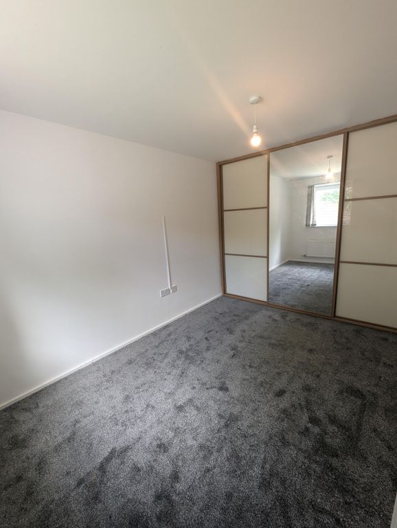 Property photo 3 of 14 Bedroom
