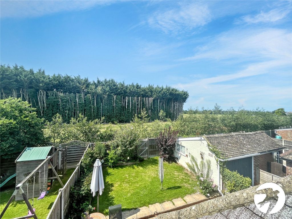 Property photo 2 of 16 Picture No. 26