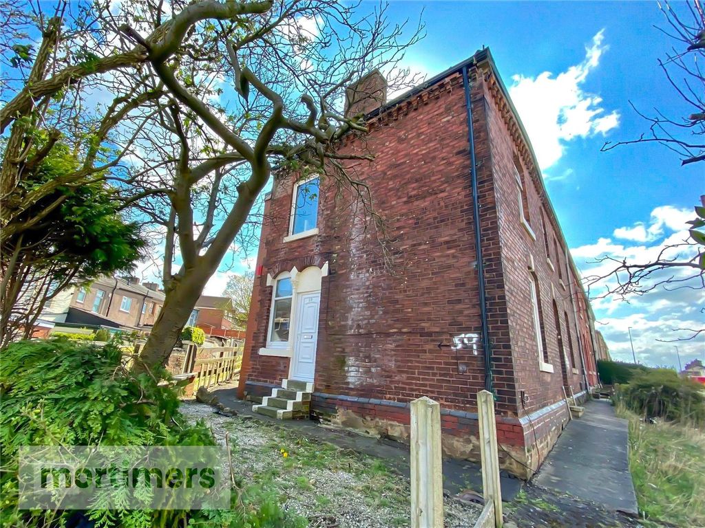 Property photo 1 of 12 Front External