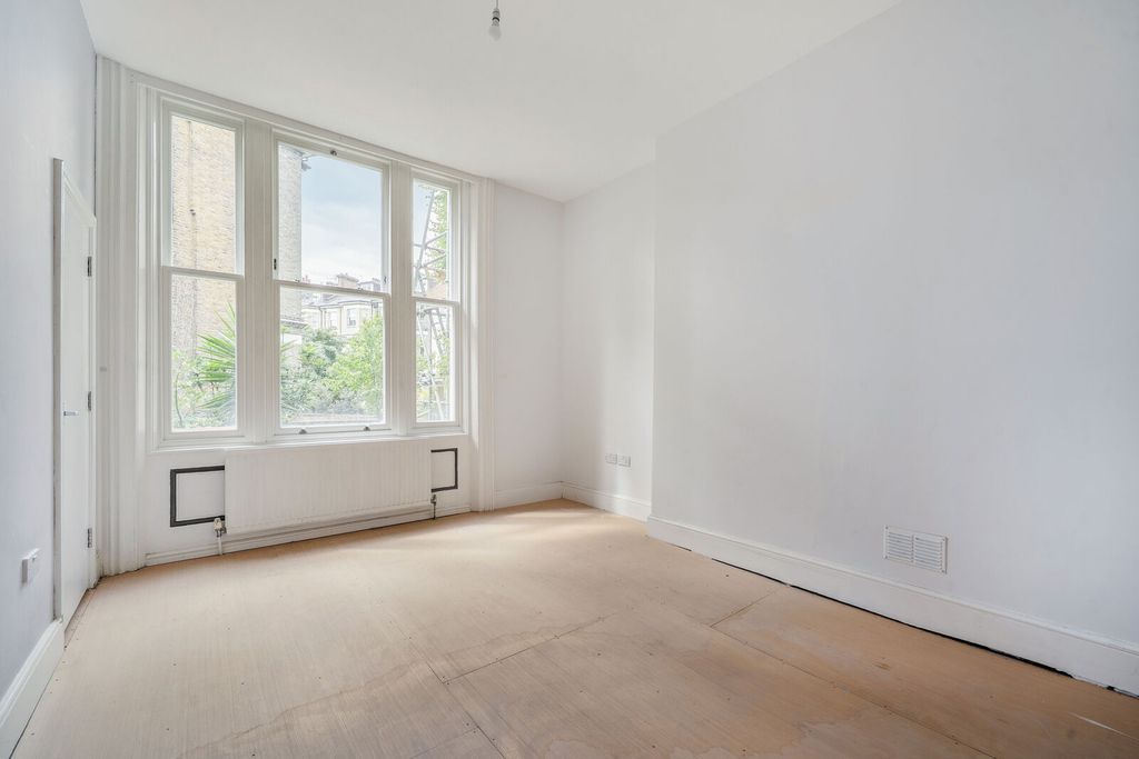 Property photo 3 of 4