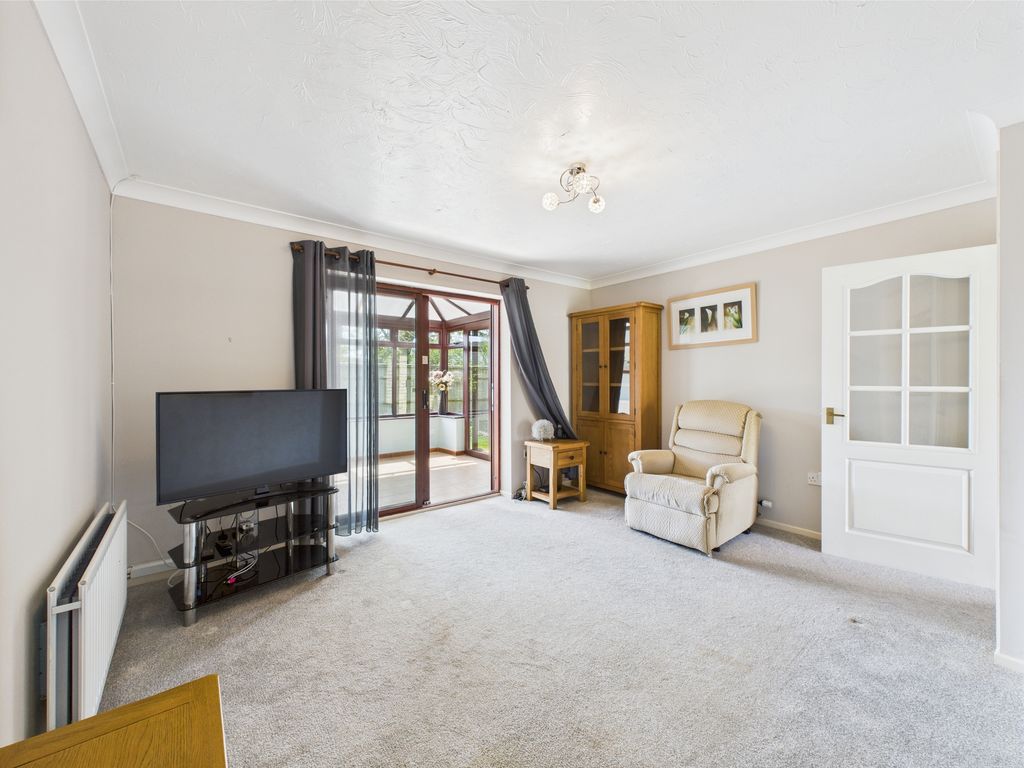 Property photo 3 of 12