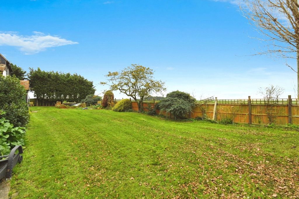 Property photo 2 of 24 Pbox-Img.Jpg
