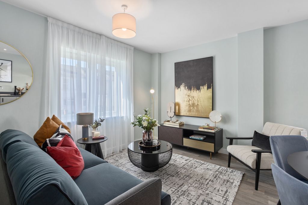 Property photo 3 of 13