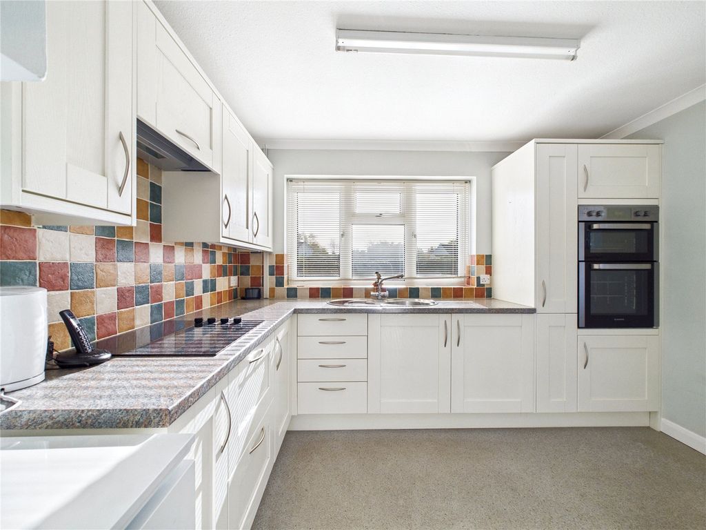 Property photo 3 of 18 Picture No. 13