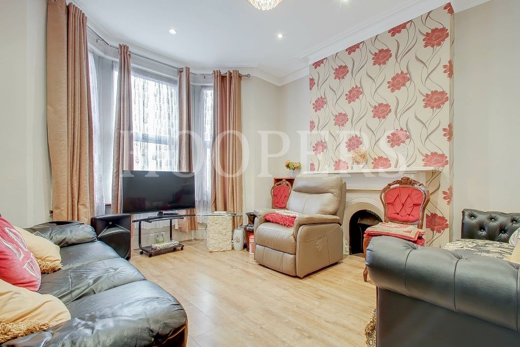 Property photo 3 of 10