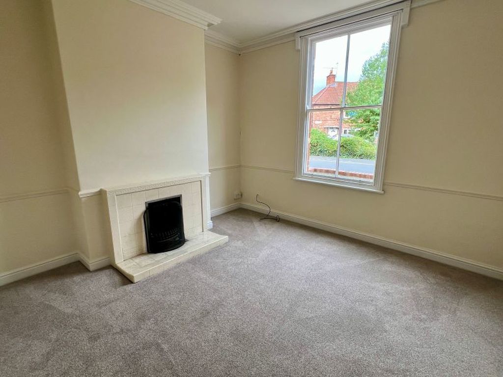 Property photo 2 of 7 Photo 8