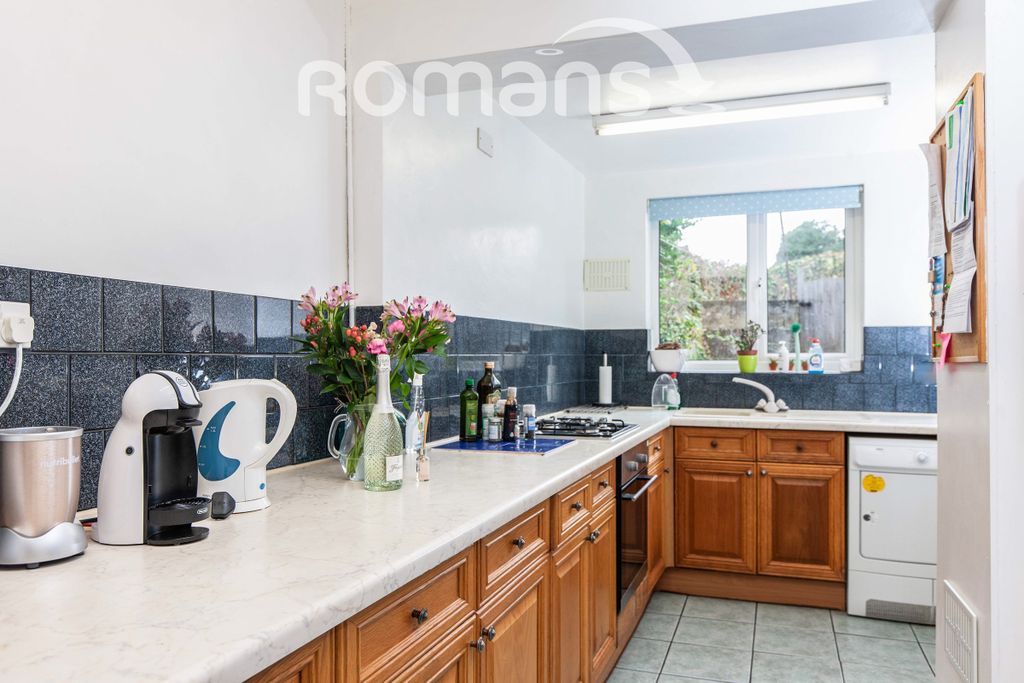 Property photo 2 of 11 1