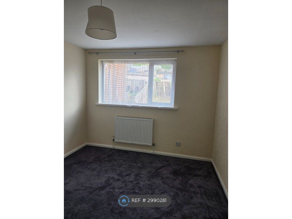 Property photo 3 of 7 Bedroom 2 Double