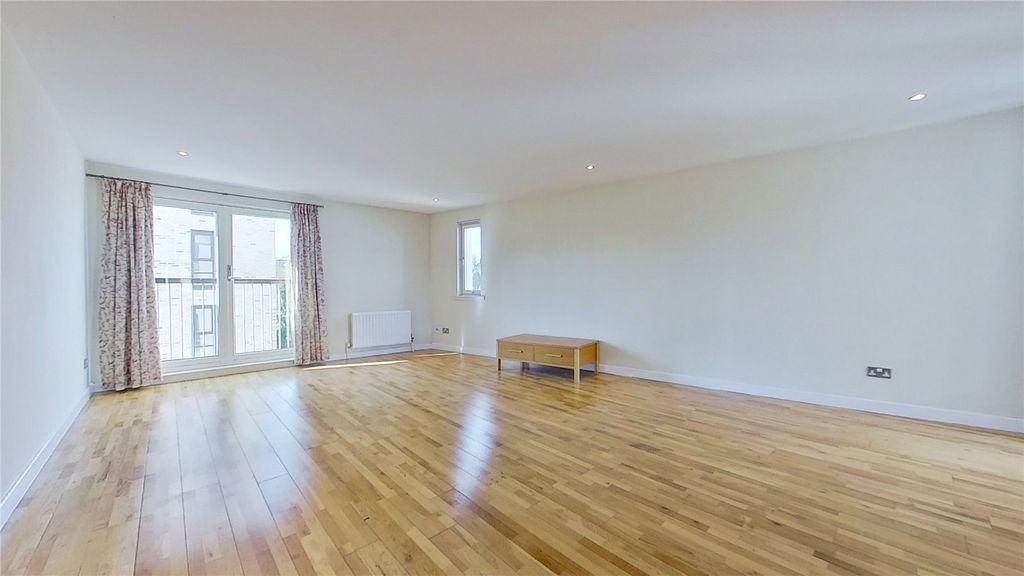 Property photo 3 of 13 Picture No. 07