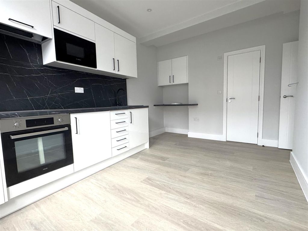 Property photo 2 of 6 Img_0844.Jpg