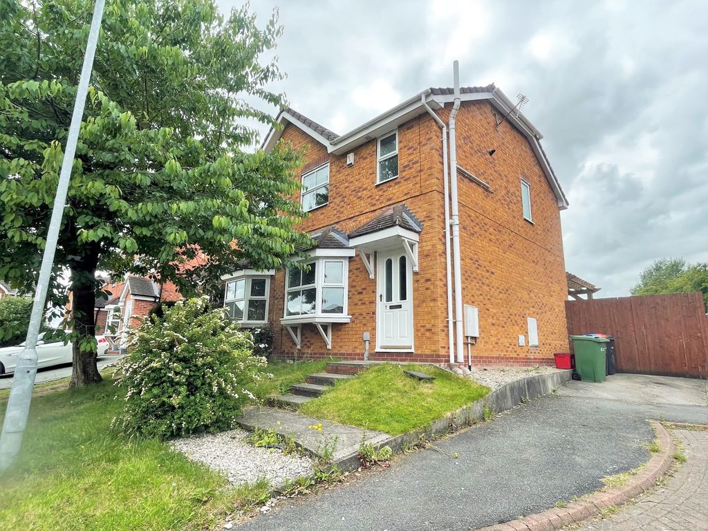 Property photo 1 of 10 Front