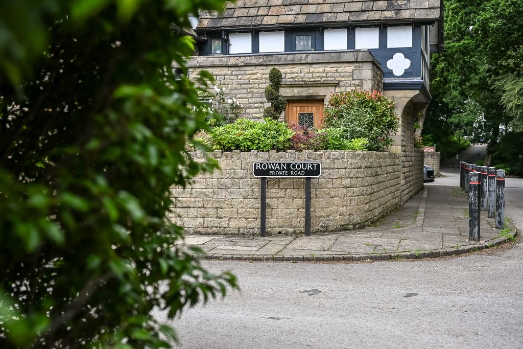 Property photo 2 of 59 5209663
